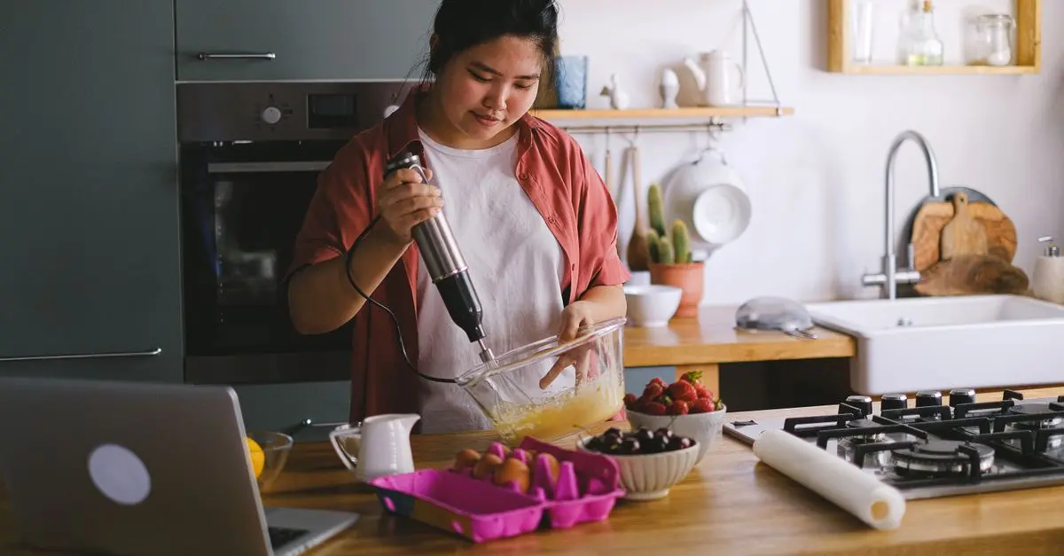 Food Processors for Home Cooks - Buying Guide