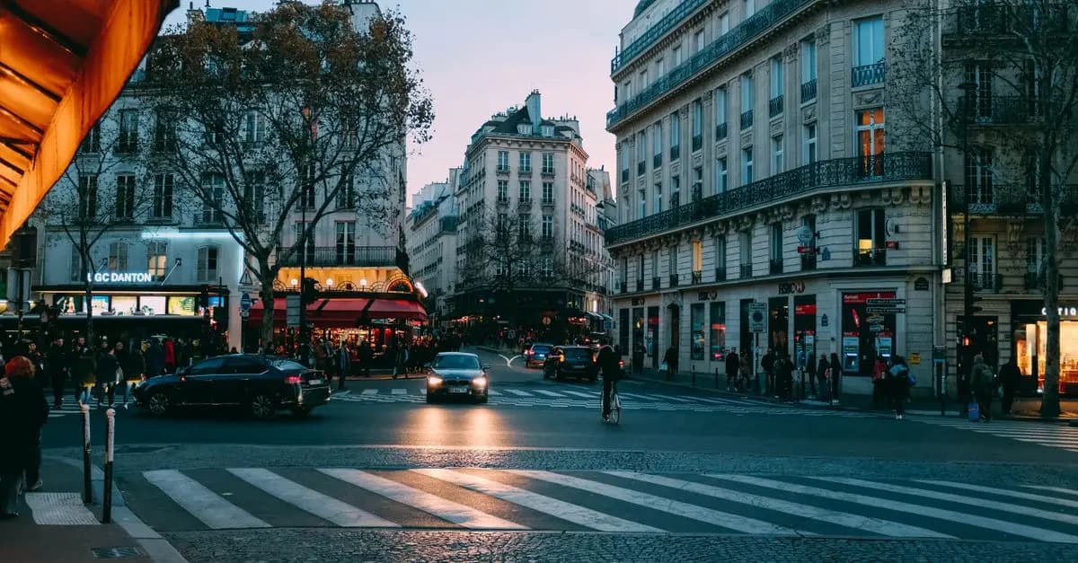 Comprendre les Règles de Circulation Routières